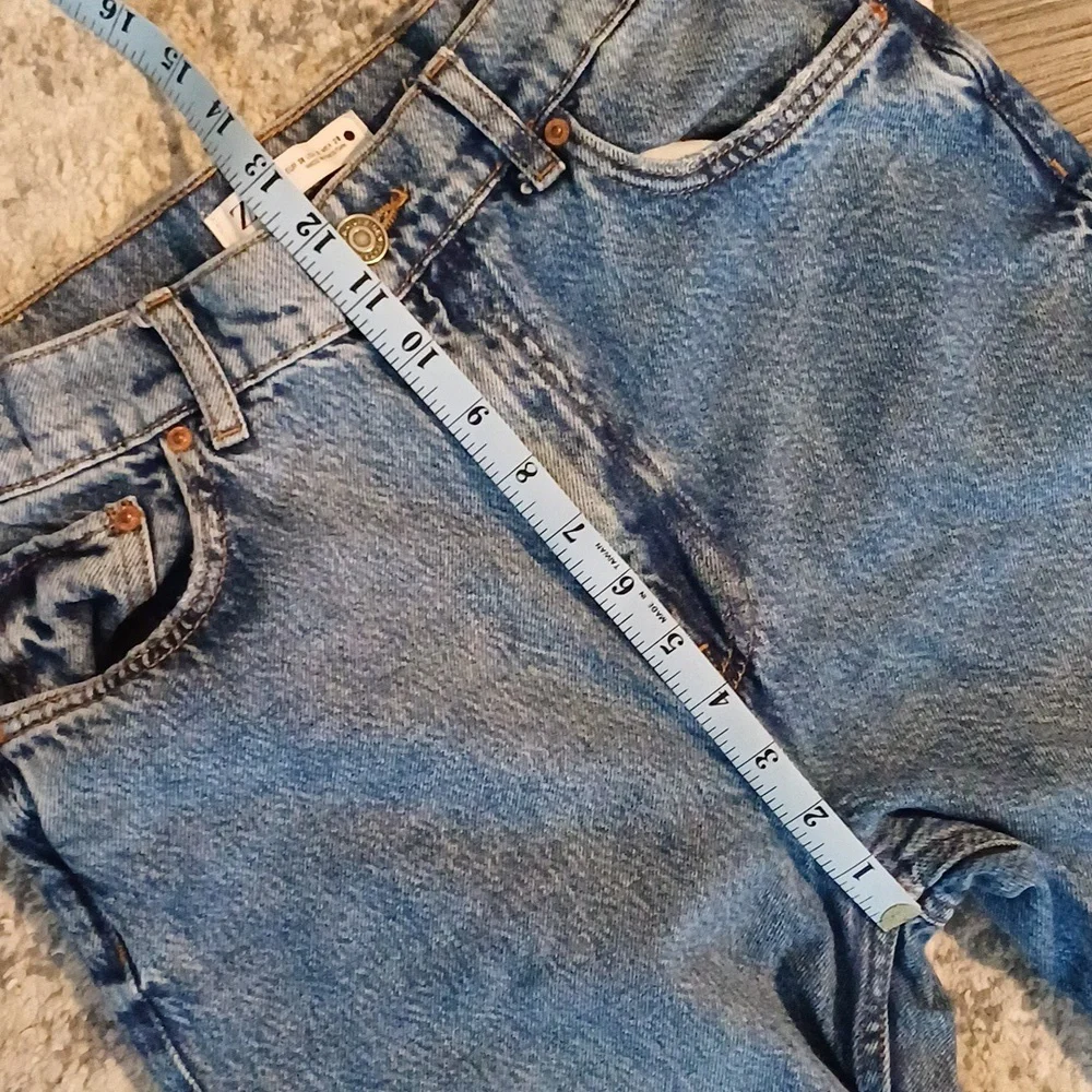 Zara High Rise Blue Jeans - Picture 10 of 12